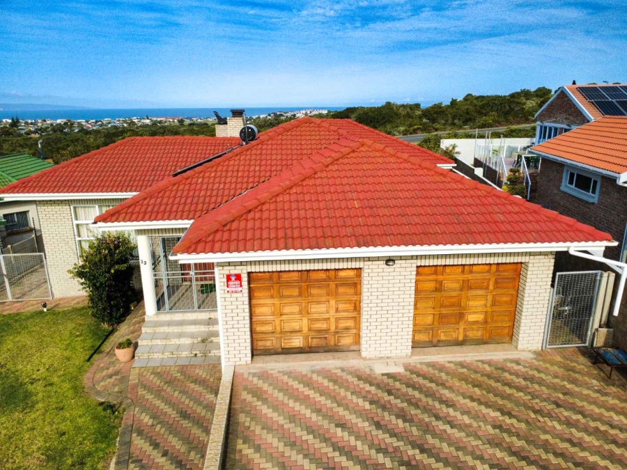 3 Bedroom Property for Sale in Stilbaai Wes Western Cape